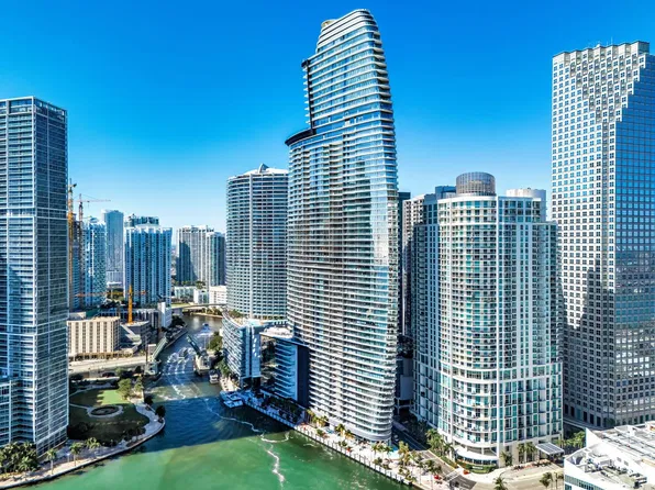 300 Biscayne Boulevard Way, Miami, FL