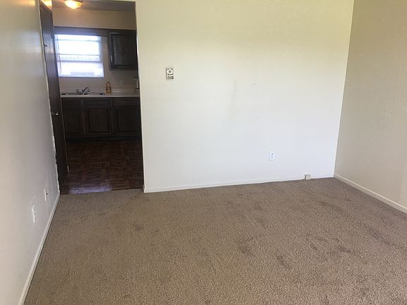 5th image of 2115 Kenyon St #G