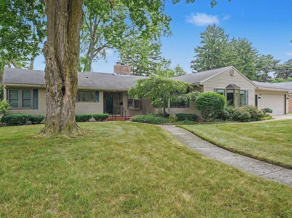 22 Benton Rd, Saginaw, MI 48602