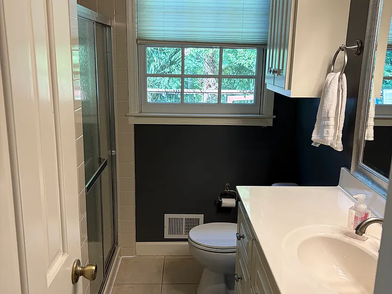 4924 Maplewood Dr — Photo 16