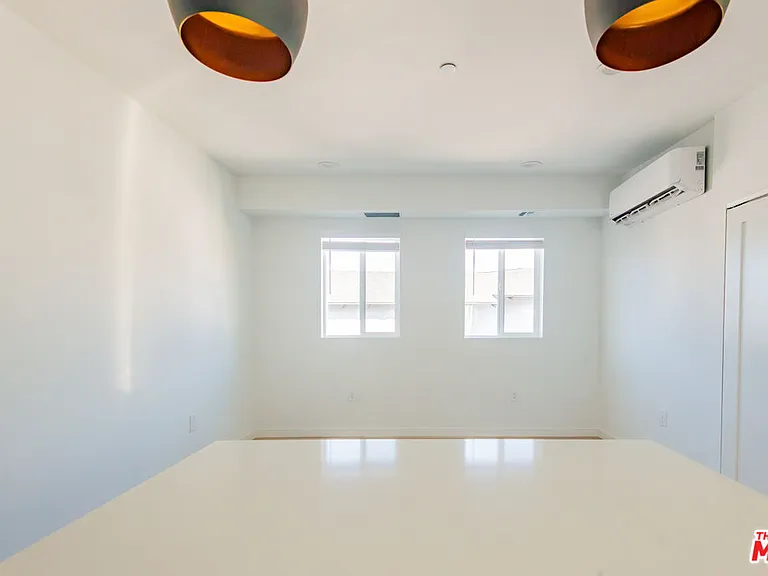 2602 Carnegie Ln #6 — Photo 18