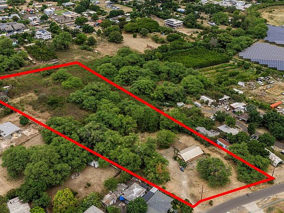 3rd image of 85-126 Maiuu Rd