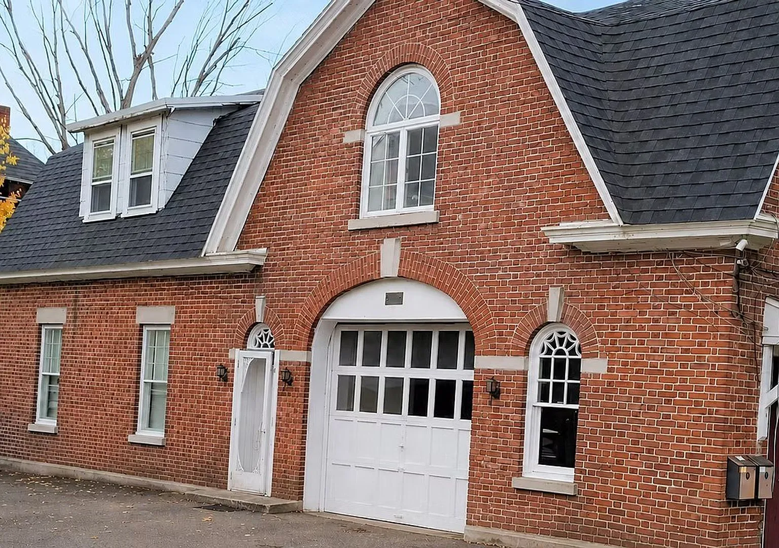 55.5 Main Street, Binghamton NY- available for 2025-2026 school year — Photo 1