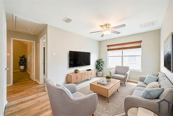 5435 Jacob Dr — Photo 10