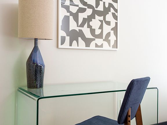 3rd image of 706 Polk St #201