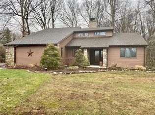 3946 New Smithville Rd, Kempton, PA 19529