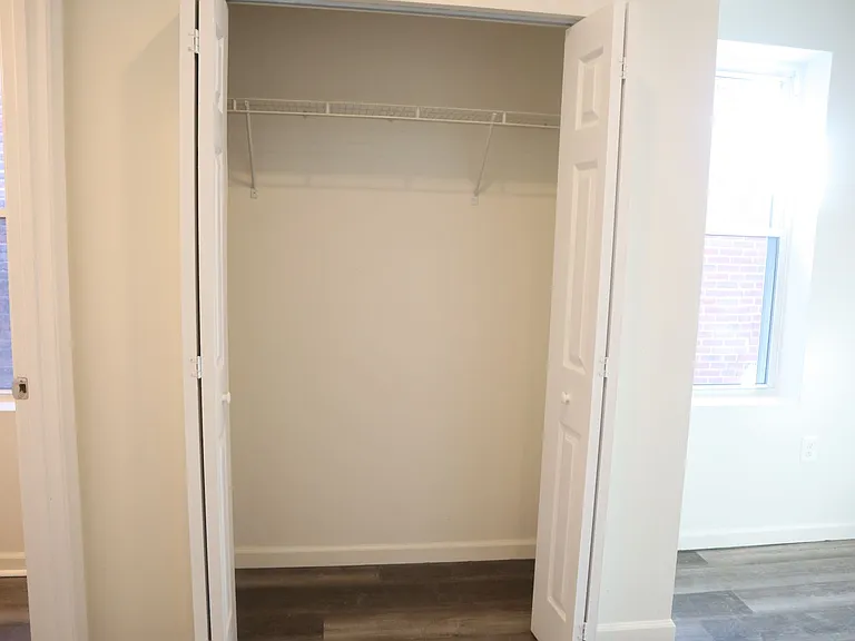 2202 Maryland Ave — Photo 10