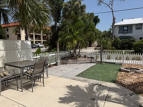 1645 Pine Tree Ln #1 Photo 1 1645 Pine Tree Ln #1 Photo 1