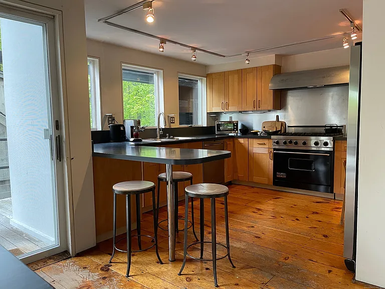 58 Wells Hill Rd — Photo 10