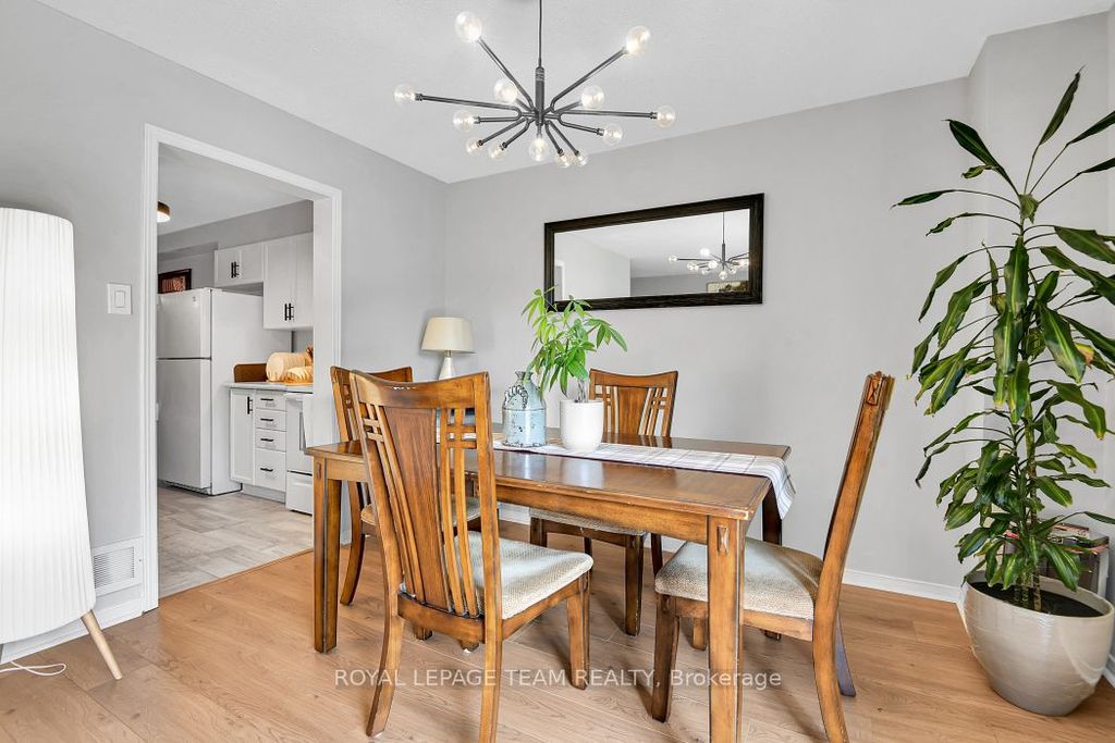 1443 Caravel Cres, Ottawa, ON - View 6