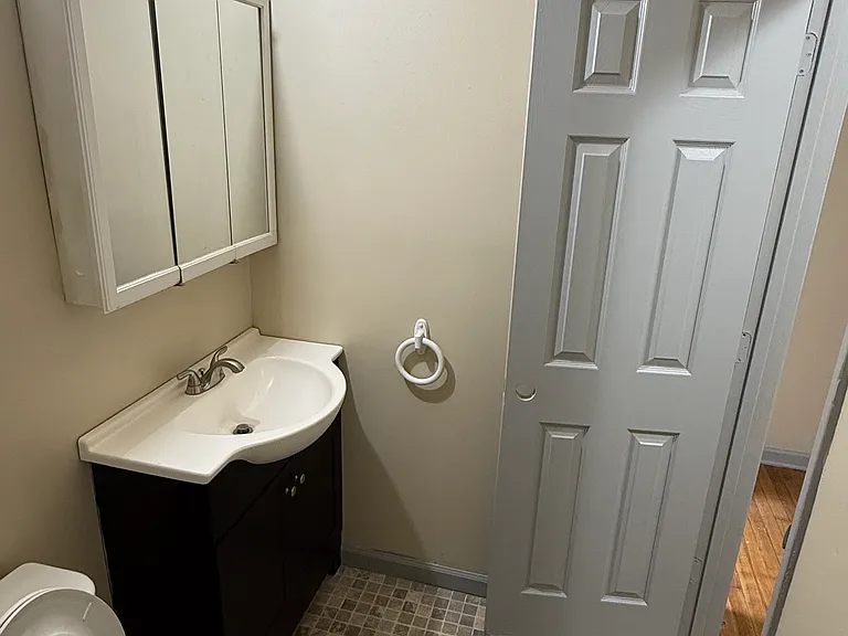 110 Willow St — Photo 12