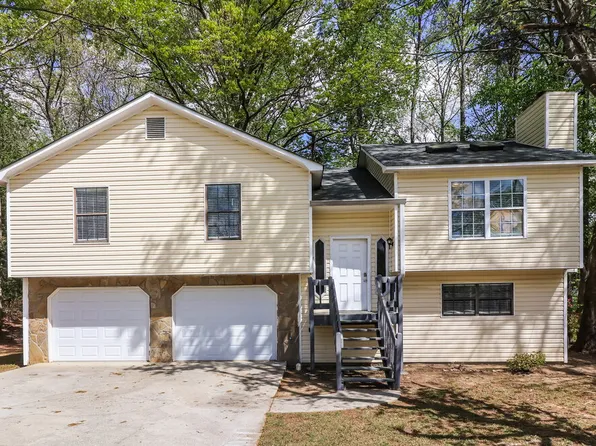2686 Lantern Trl, Lithia Springs, GA 30122