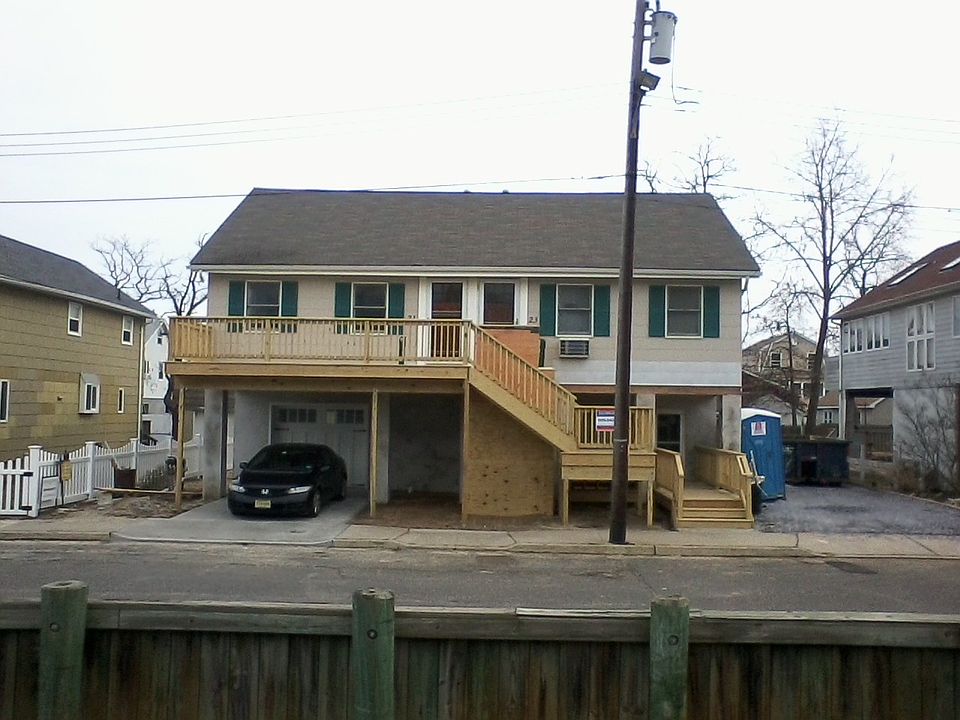 2nd image of 21-23 Snug Harbor Ave