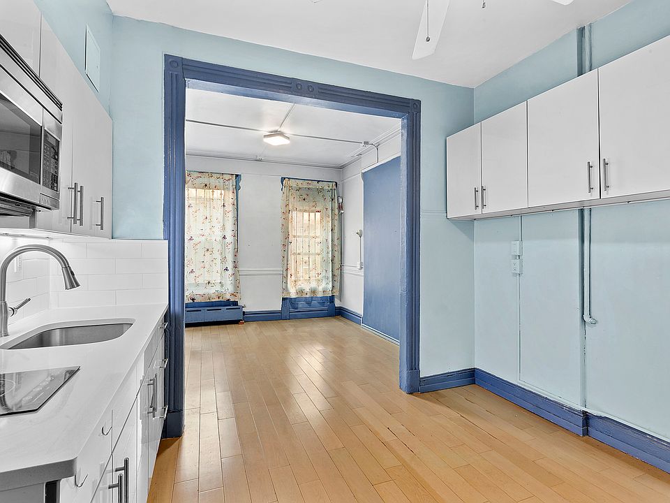 2nd image of 105 Thompson St APT 14