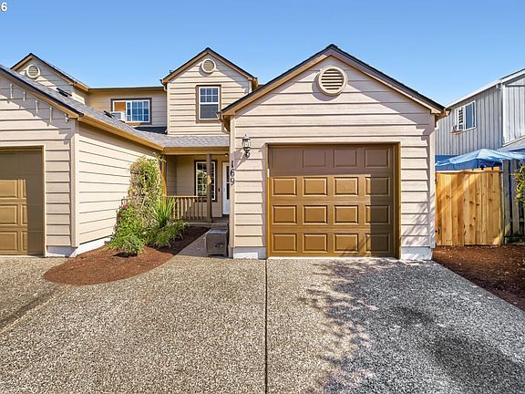 3rd image of 169 NE Skylar St