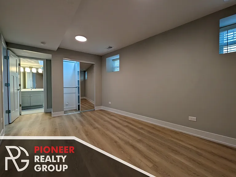 440 W Belden Ave #428-17 — Photo 11