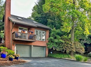 19 Saint James Dr, Clarksburg, WV 26301