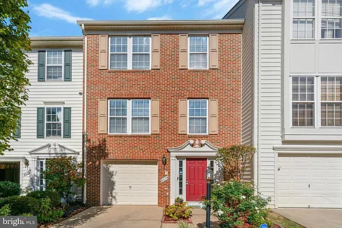 8034 Horseshoe Cottage Cir Photo 1