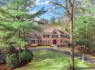 6 Windsor Ct, Farmington, CT 06032