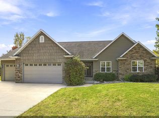 2701 E Glenhurst Ln, Appleton, WI 54913