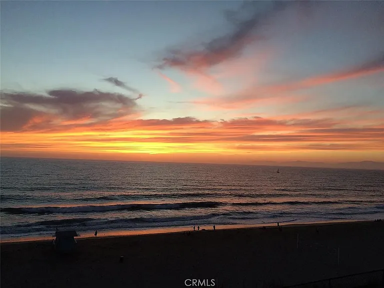 702 S Pacific Coast Hwy #A — Photo 2