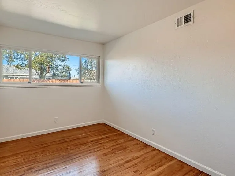 7421 Conrad Dr — Photo 8