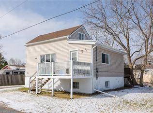 68 Levi Simon Trl, Penetanguishene, ON L9M1C2