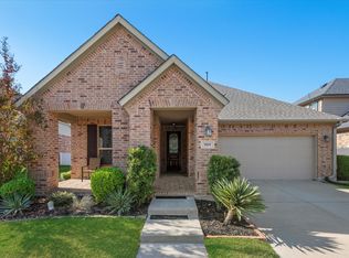 909 Dogwood Trl, Aubrey, TX 76227
