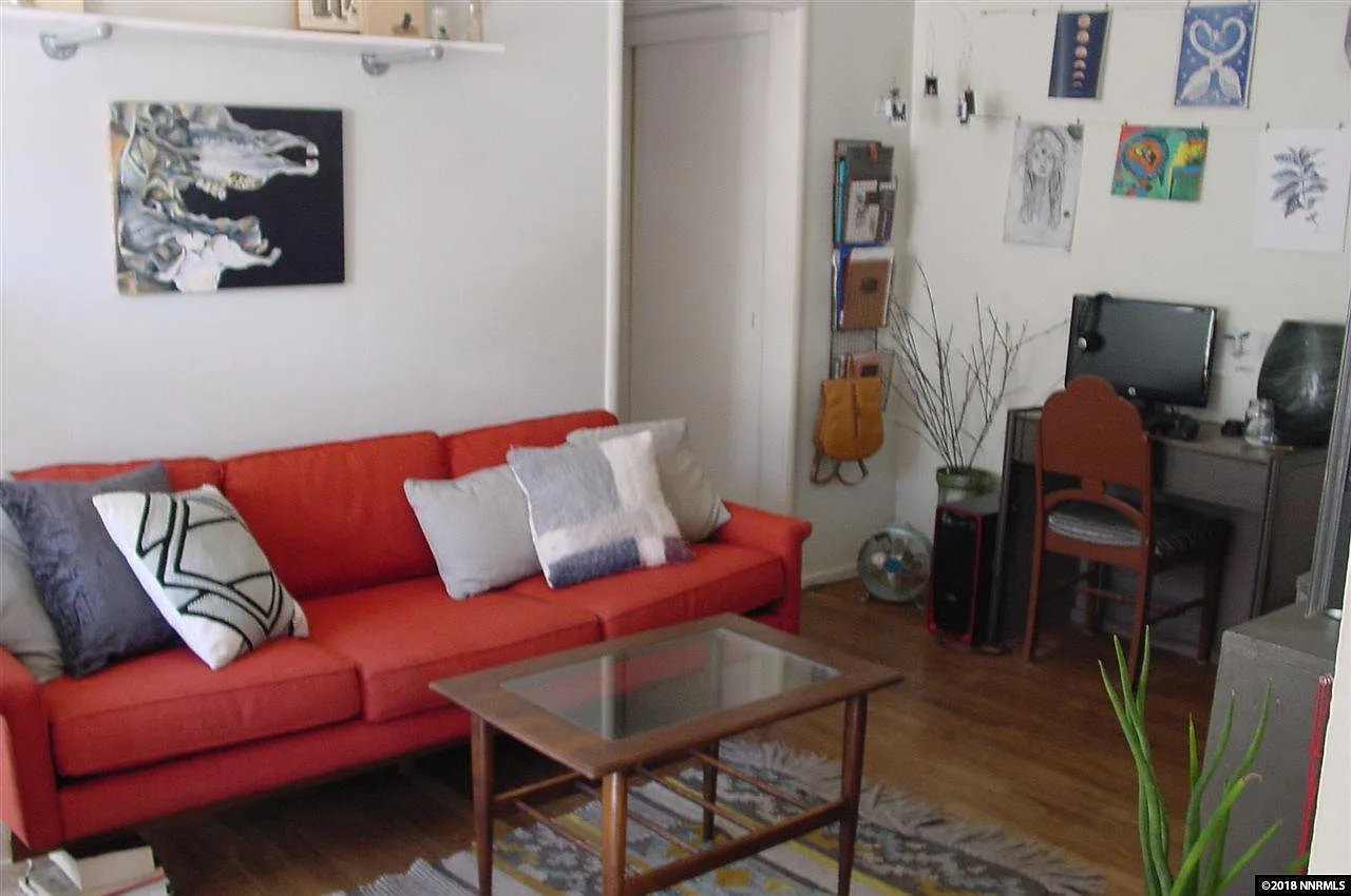 360 Mary St #1 photo 1