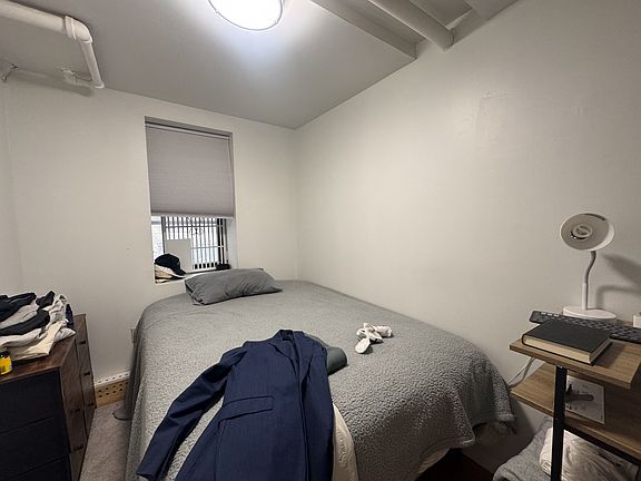 5th image of 128 Thompson St APT 2
