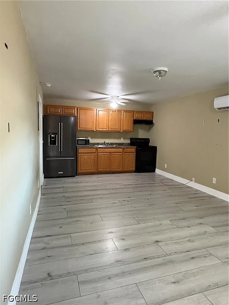 1 bed, 1.0 bath, 900 sqft, $995 — Photo 4