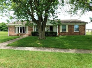 267 Oxford Dr, Fairborn, OH 45324