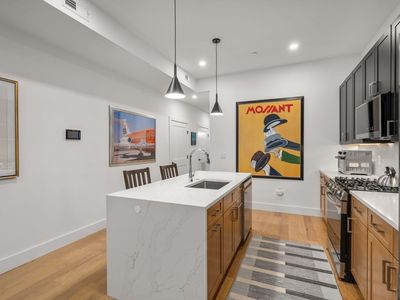 231 Everett St #1, Boston, MA, 02128