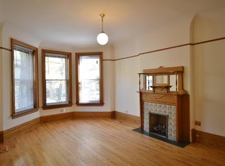 2214 N Kenmore Ave APT 1, Chicago, IL 60614