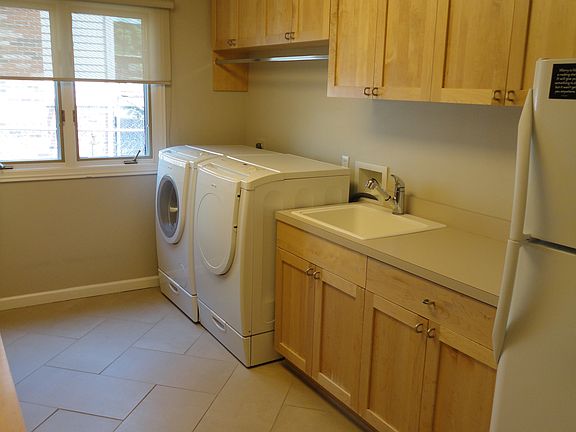 5th image of 32542 Springside Ln