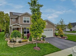 2 Cauthen Ct, Manalapan, NJ 07726