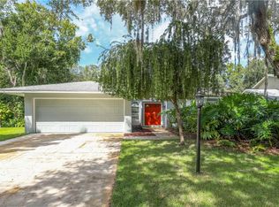 1051 Greystone Ln, Sarasota, FL 34232