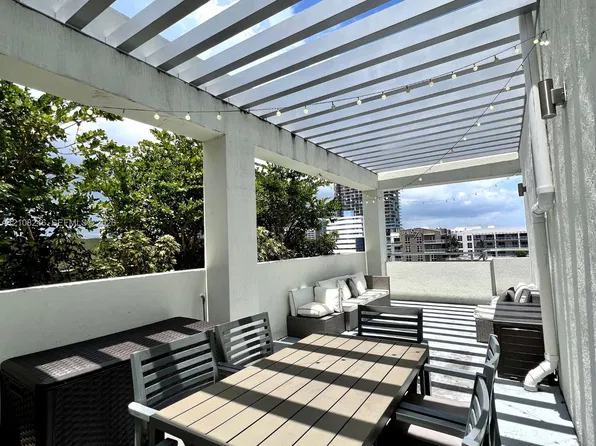 321 NE 26th St, Miami, FL