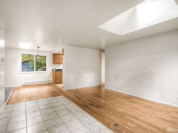 5th image of 19605 NE 159th St