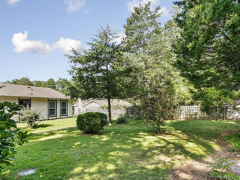 1607 Burnley Dr — Photo 60