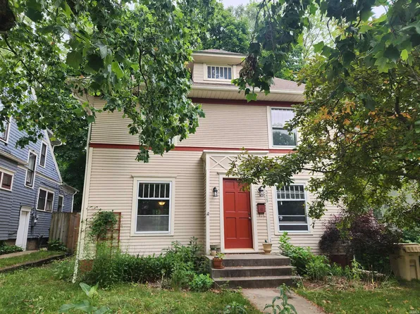 315 Lamonte Ter, South Bend, IN 46616