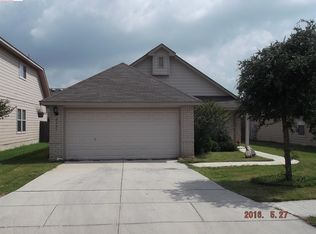 8607 Widgeon Ct, San Antonio, TX 78245