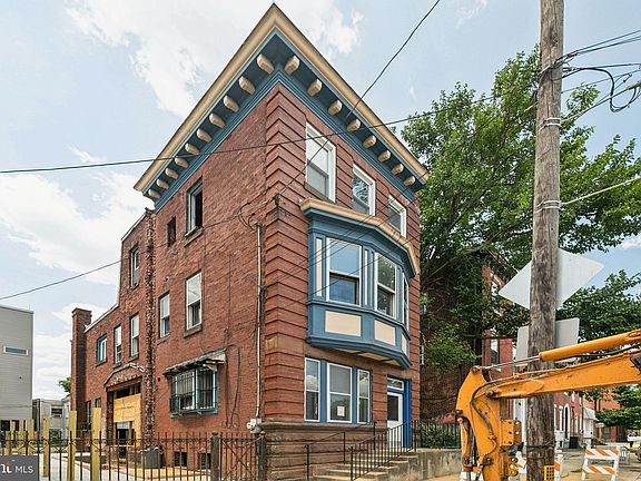 2nd image of 2214 E York St