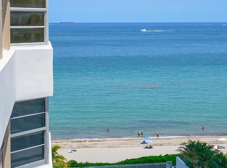 1980 S Ocean Dr #9C — Photo 1