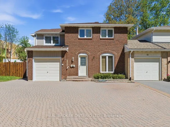 13 Beddoe Ln, Ottawa, ON K1B 3X9