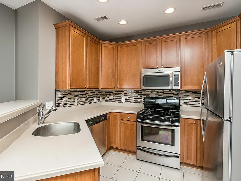905 S Caroline St #3 — Photo 11