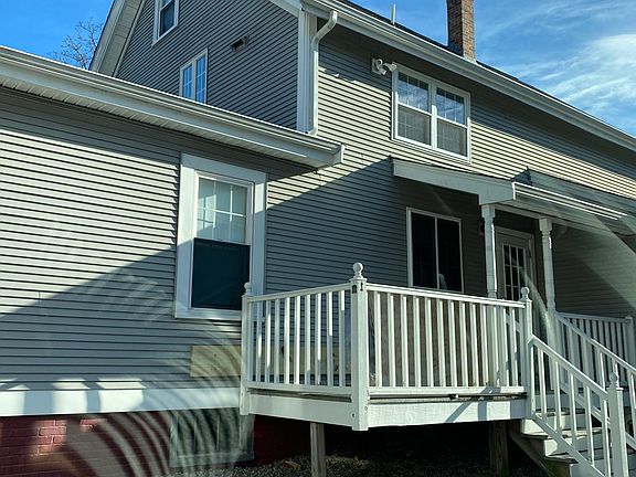 Side door with private porch