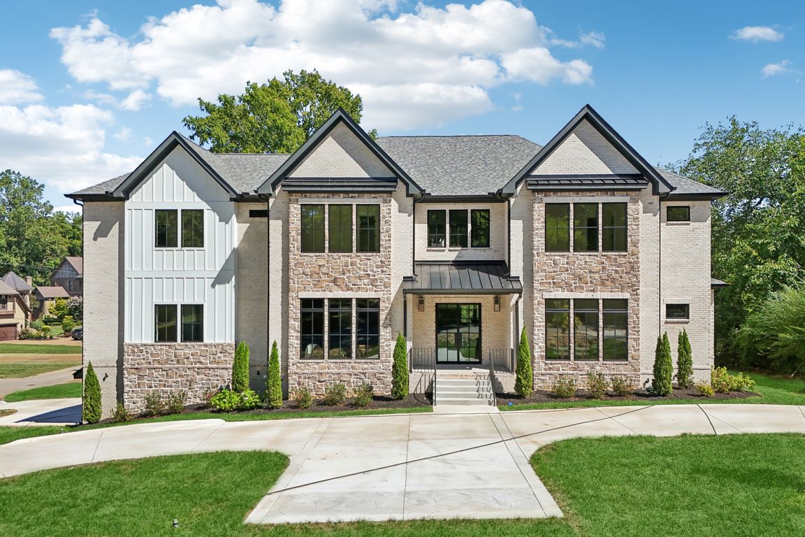 Albert Dr-L2708-127.jpg