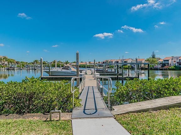 2nd image of 4305 Spinnaker Cove Ln