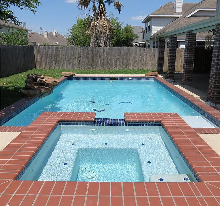 1st image of 11031 Heron Village Dr